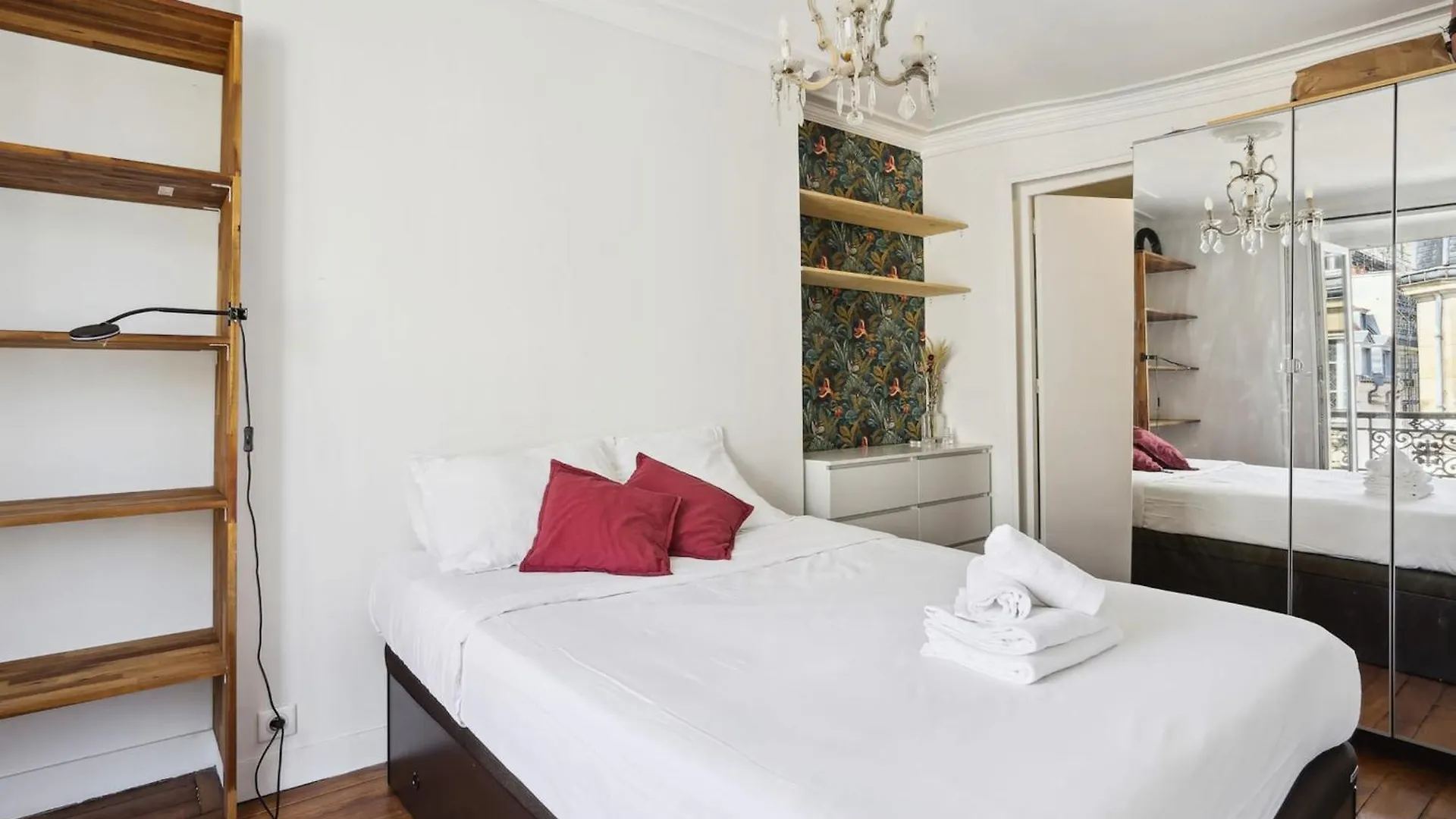 Le Marais & Les Halles - 2Br - Cityapartmentstay Paris Apartment