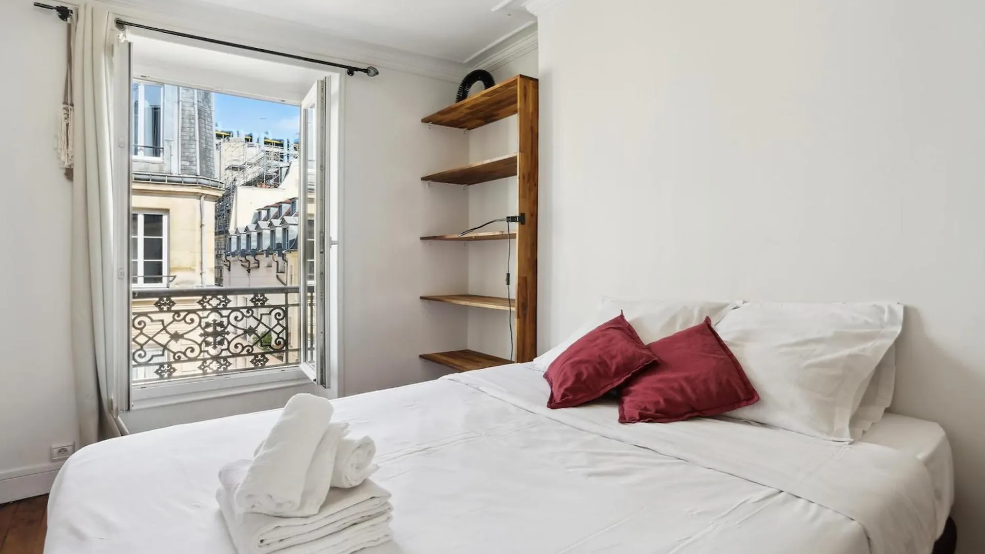 Le Marais & Les Halles - 2Br - Cityapartmentstay Paris Apartment